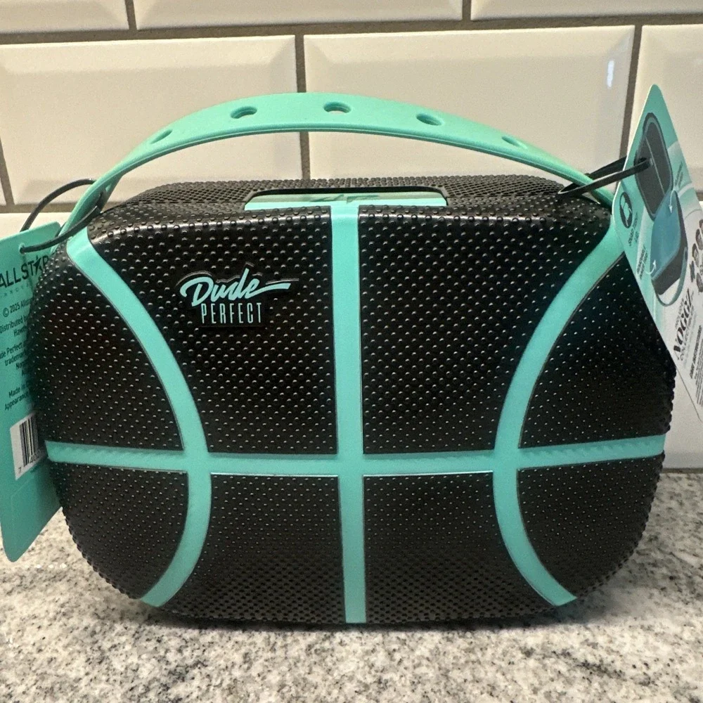 Dude Perfect Lunch Box Snap Tight Lid‎ Adjustable Divider Black Croc Charms